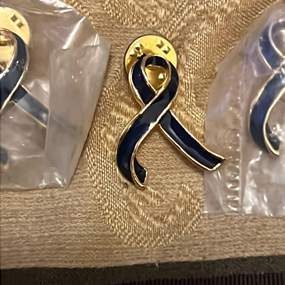 🔥5 COLLECTORS "MAKE A WISH FOUNDATION" RIBBONS PINS NEW BUNDLE/LOT